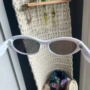 Womens rimmed sunglasses with charcoal lenses and silver detailing chrome shine Saint Laurent SL 692 M (55 - 19) with Grey lenses and Silver  main image 3